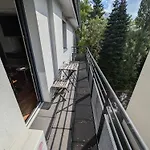 アパートホテル Rooftop 4*