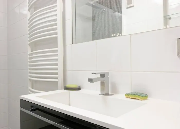 卢森堡顶楼公寓酒店 4*