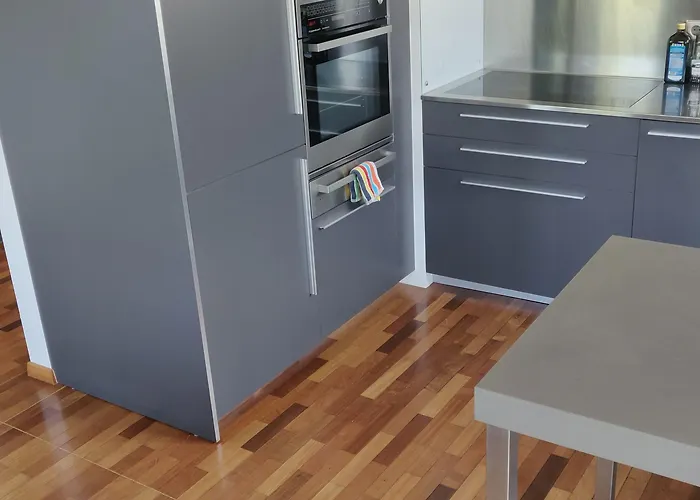 卢森堡顶楼公寓酒店 4*